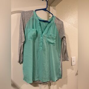 Express 3/4 sleeve shirt